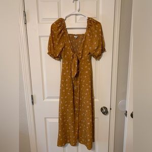 Women’s Orange Floral midi stress size medium